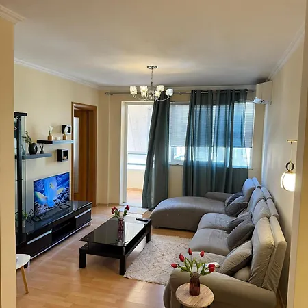 Centre Lions Gate 1 Apartment *